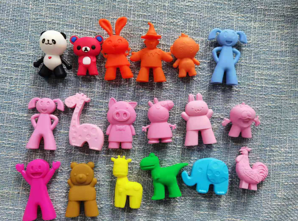 Bacchette riutilizzabili per l'apprendimento dei cartoni animati in silicone per bambini con supporti