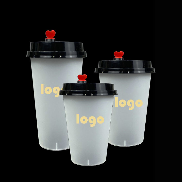 Tazze di tè eliminabili libere del latte di BPA pp 1oz con il coperchio